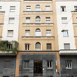 Apartament Pianob Duomo - Spacious 2br For 8 In Mediolan