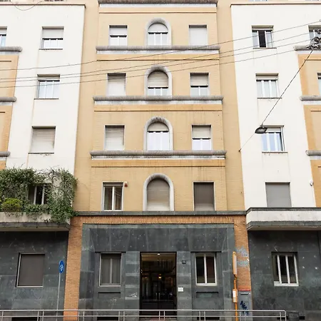Apartament Duomo Elegant Retreat - Spacious 120 Sqm Up To 5 - 3 Min Walk To Duomo Mediolan