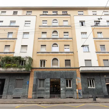 Pianob Duomo - Spacious 2br For 8 In Apartament Mediolan