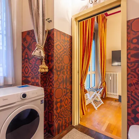 Apartament Duomo Elegant Retreat - Spacious 120 Sqm Up To 5 - 3 Min Walk To Duomo *