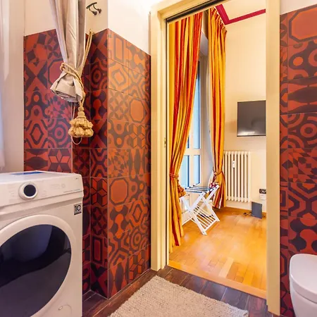Apartament Duomo Elegant Retreat - Spacious 120 Sqm Up To 5 - 3 Min Walk To Duomo